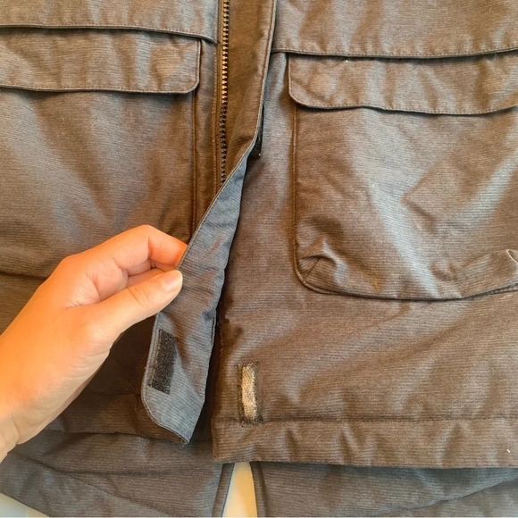 Kids Columbia Winter Coat! Size: Kids Medium (11/12) dark grey - Picture 5 of 12